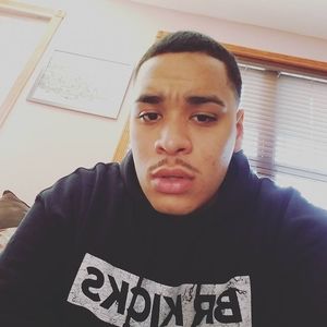 Meet your Posher, Isaiah